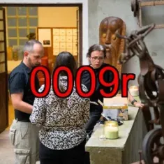 0009r