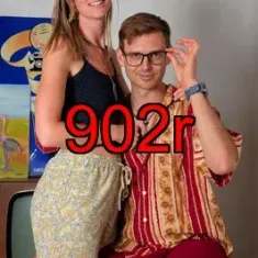 902r