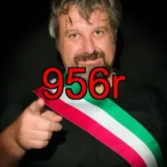 956r